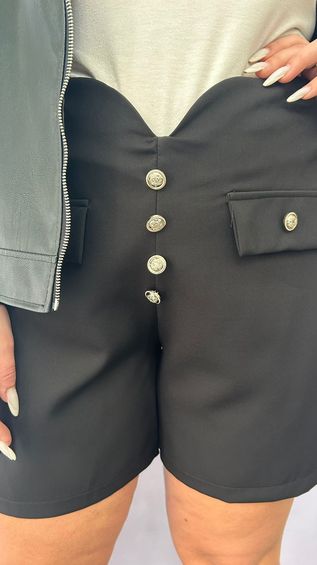 PANTALONCINO BOTTONI 5892